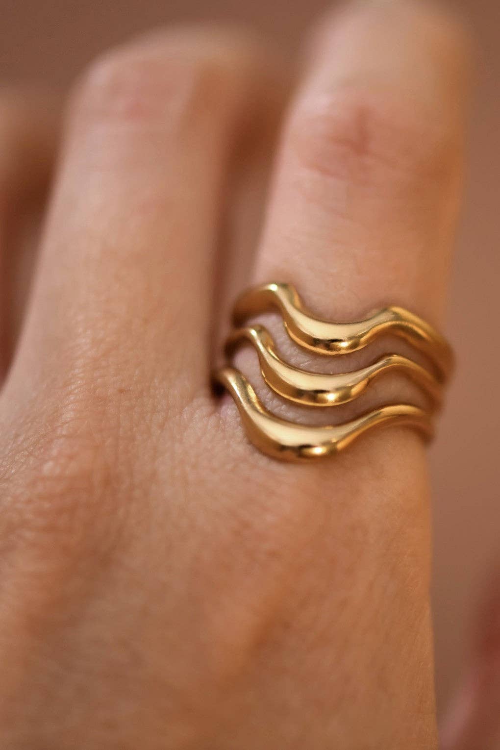 18K Gold Plated Waterproof Stainless Steel Wave Band Ring